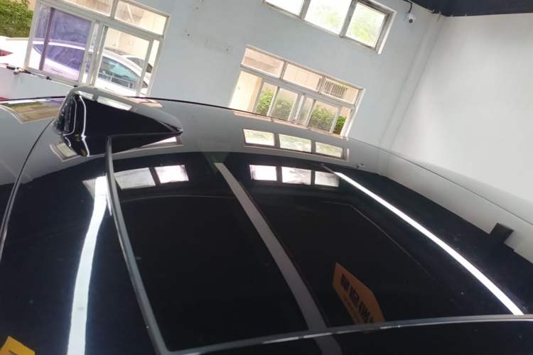 Used Li Auto MEGA 2024 Ultra Model Roof