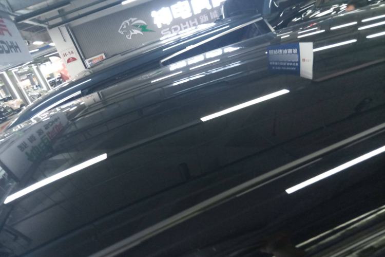 Used Li Auto MEGA 2024 Ultra Model Roof