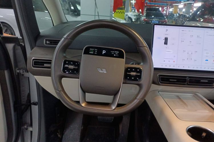 Used Li Auto MEGA 2024 Ultra Model Steering Wheel