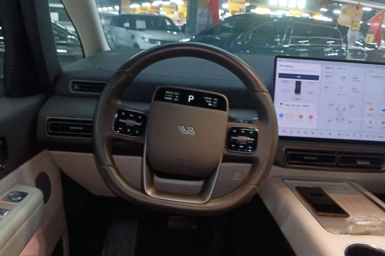 Used Li Auto MEGA 2024 Ultra Model Steering Wheel