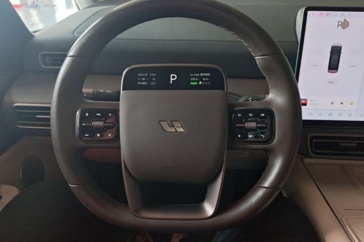 Used Li Auto MEGA 2024 Ultra Model Steering Wheel