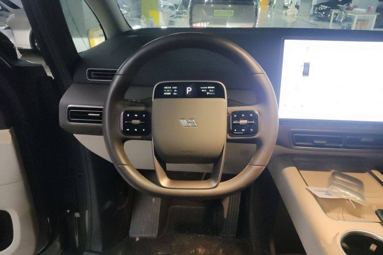 Used Li Auto MEGA 2024 Ultra Model Steering Wheel
