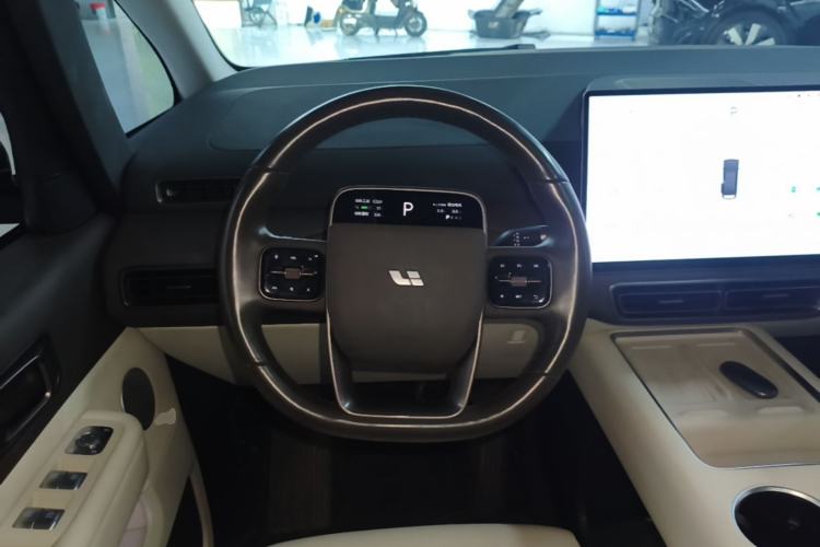 Used Li Auto MEGA 2024 Ultra Model Steering Wheel