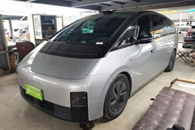 Used Li Auto MEGA 2024 Ultra Model