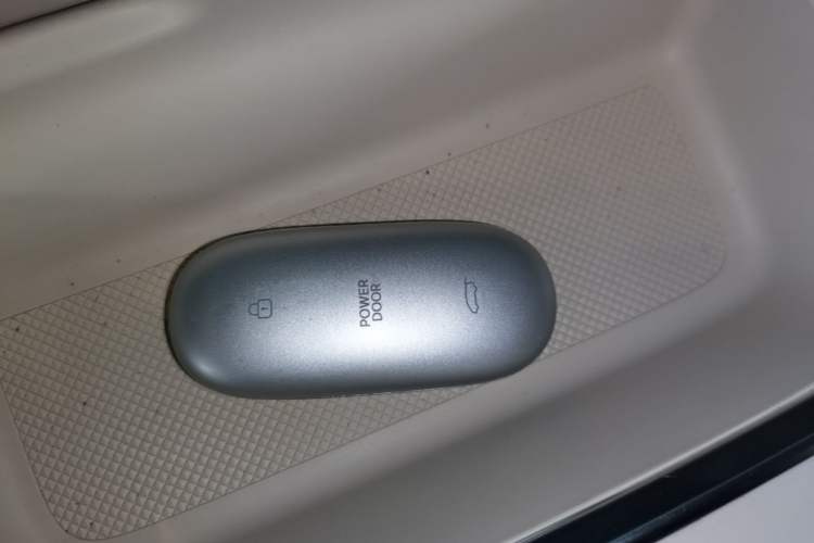 Used Li Auto MEGA 2024 Ultra Model Vehicle Key