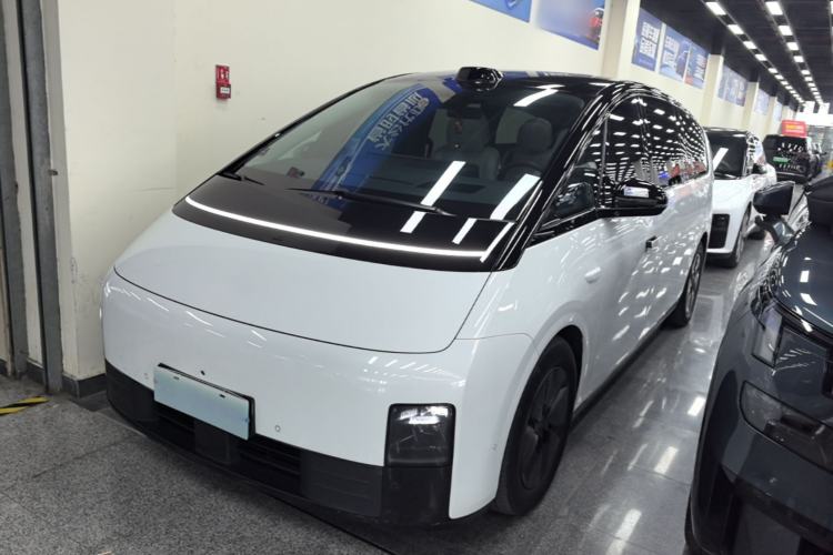 Li Auto MEGA 2024 Ultra Model