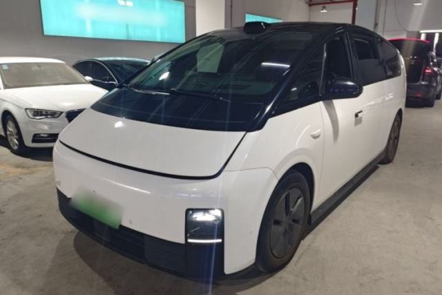 Used Li Auto MEGA 2024 Ultra Model