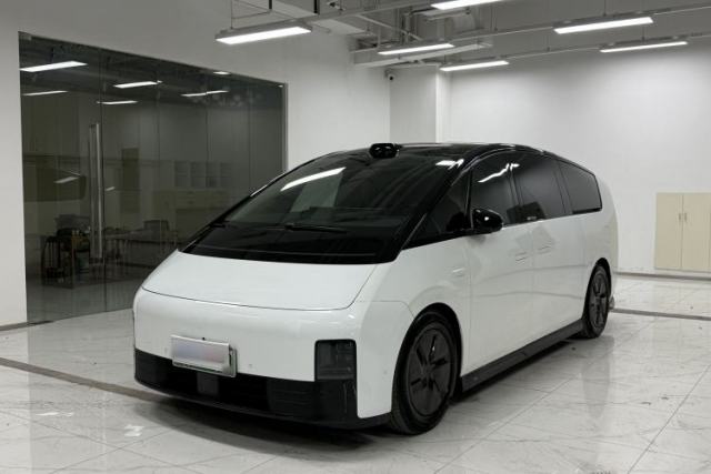 Used Li Auto MEGA 2024 Ultra Model
