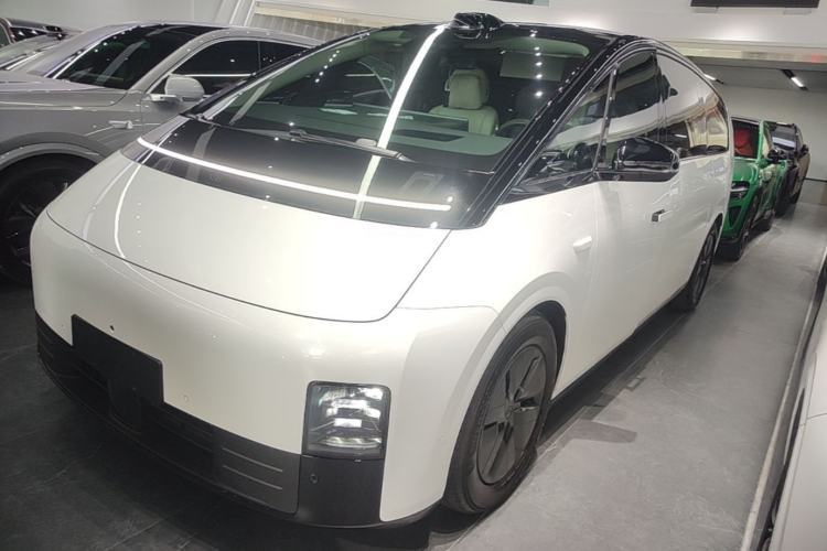 Used Li Auto MEGA 2024 Ultra Model Guazi used car, China used car export, Used car for sale, Used Li Auto cars, Cheapest cars for sale, Electric vehicle, New energy car