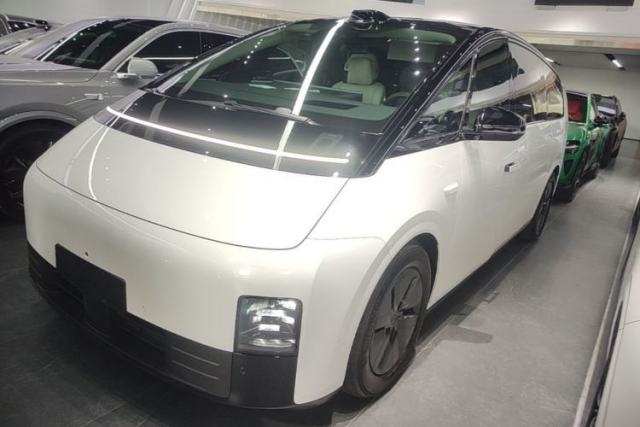 Used Li Auto MEGA 2024 Ultra Model