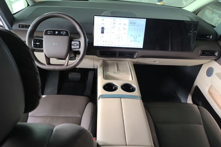 Used Li Auto MEGA 2024 Ultra Model Center Console