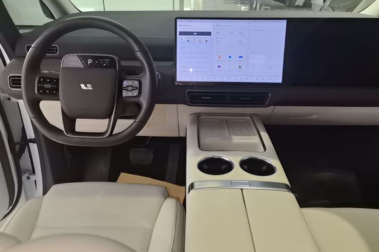 Used Li Auto MEGA 2024 Ultra Model Center Console