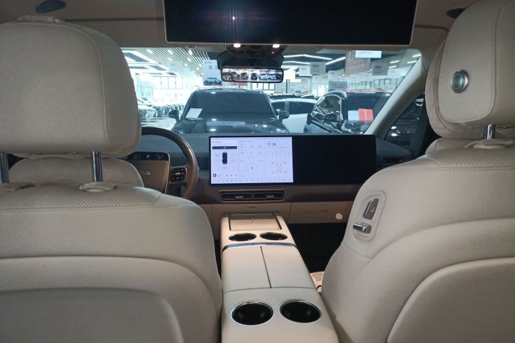 Used Li Auto MEGA 2024 Ultra Model Center Console