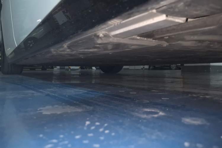 Used Li Auto MEGA 2024 Ultra Model Chassis Rear Left