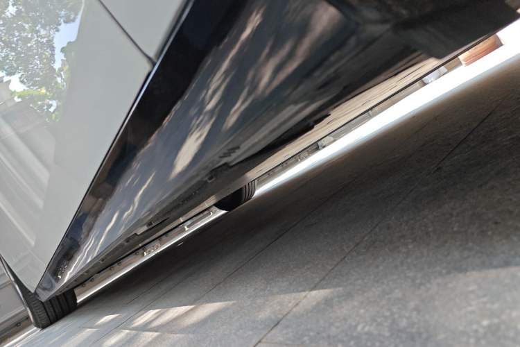 Used Li Auto MEGA 2024 Ultra Model Chassis Rear Left