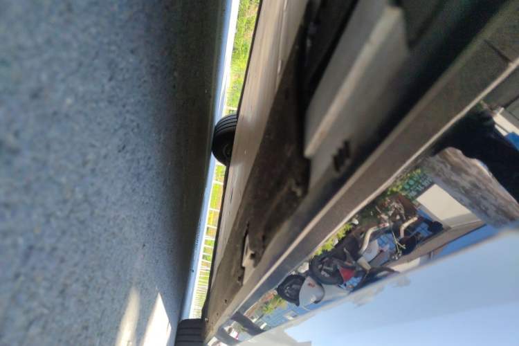 Used Li Auto MEGA 2024 Ultra Model Chassis Rear Right