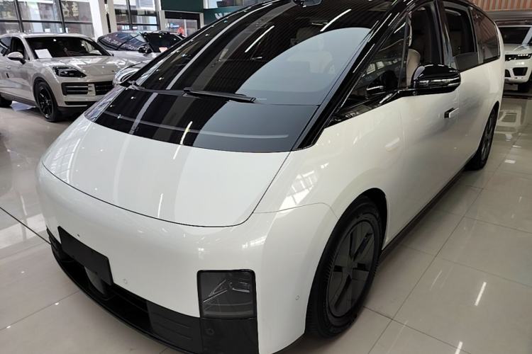 Li Auto MEGA 2024 Ultra Model