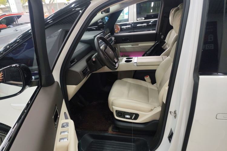 Used Li Auto MEGA 2024 Ultra Model Driver Seat