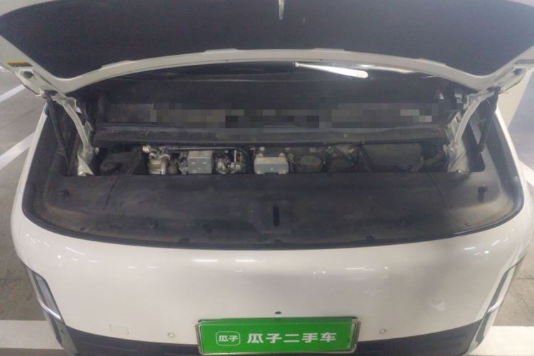 Used Li Auto MEGA 2024 Ultra Model Engine Bay