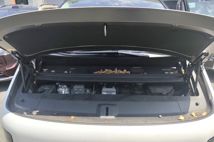 Used Li Auto MEGA 2024 Ultra Model Engine Bay