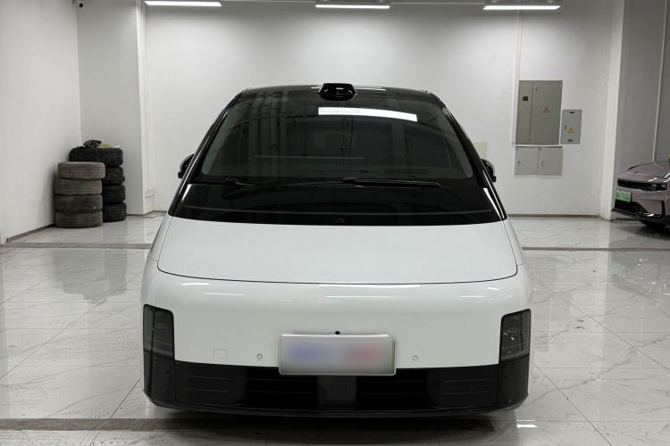 Used Li Auto MEGA 2024 Ultra Model Exterior 3