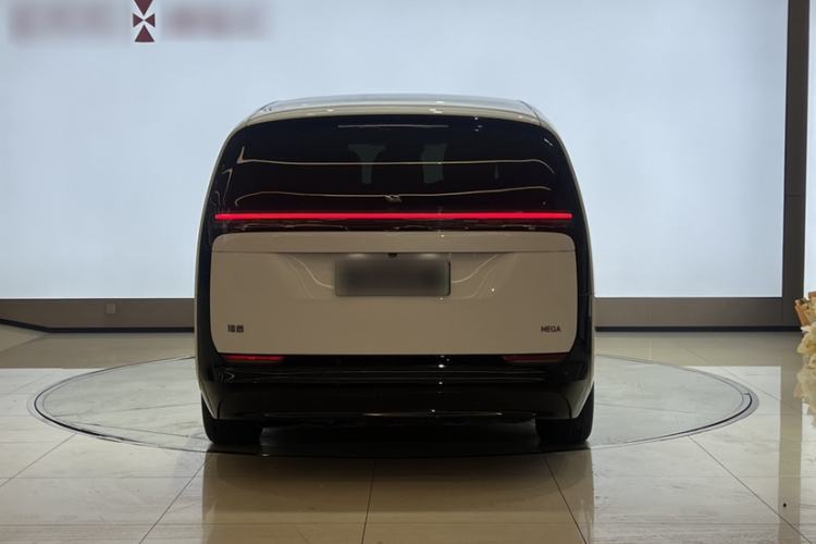 Used Li Auto MEGA 2024 Ultra Model Exterior 5