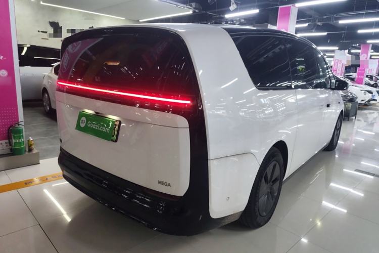 Used Li Auto MEGA 2024 Ultra Model Exterior 5