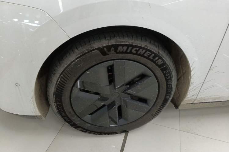 Used Li Auto MEGA 2024 Ultra Model Exterior 7