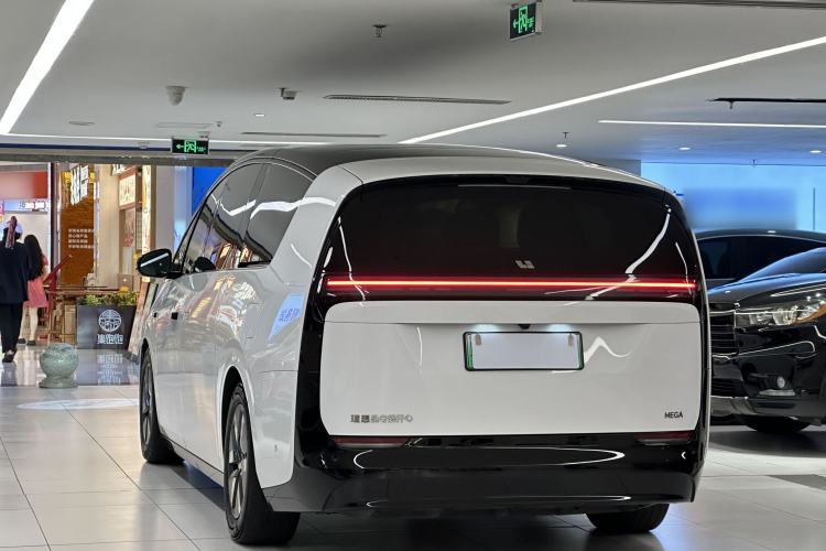Used Li Auto MEGA 2024 Ultra Model Exterior 7