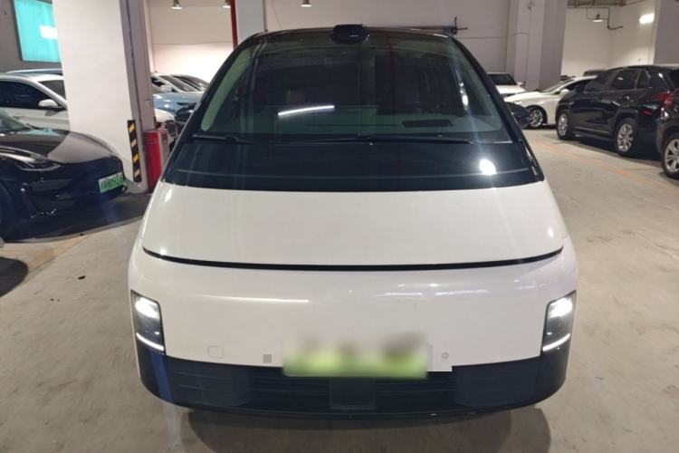 Used Li Auto MEGA 2024 Ultra Model Front