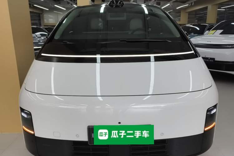 Used Li Auto MEGA 2024 Ultra Model Front