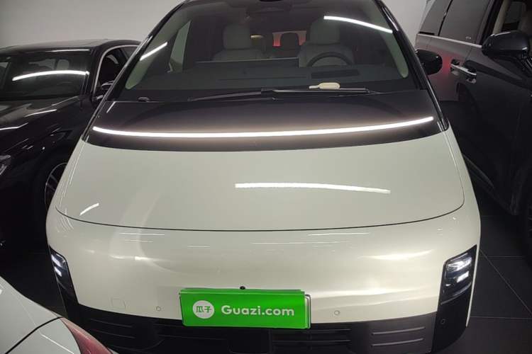 Used Li Auto MEGA 2024 Ultra Model Front
