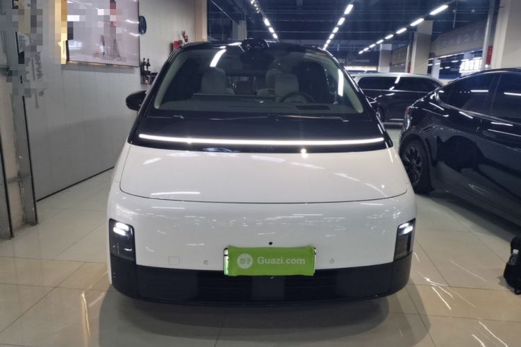 Used Li Auto MEGA 2024 Ultra Model Front