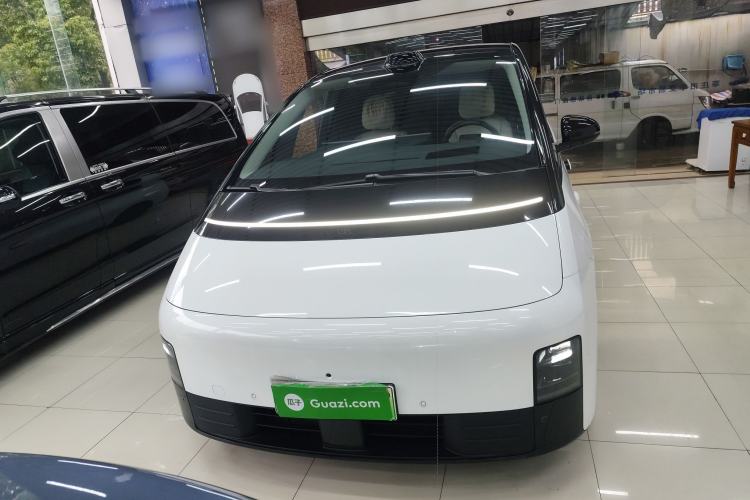 Used Li Auto MEGA 2024 Ultra Model Front