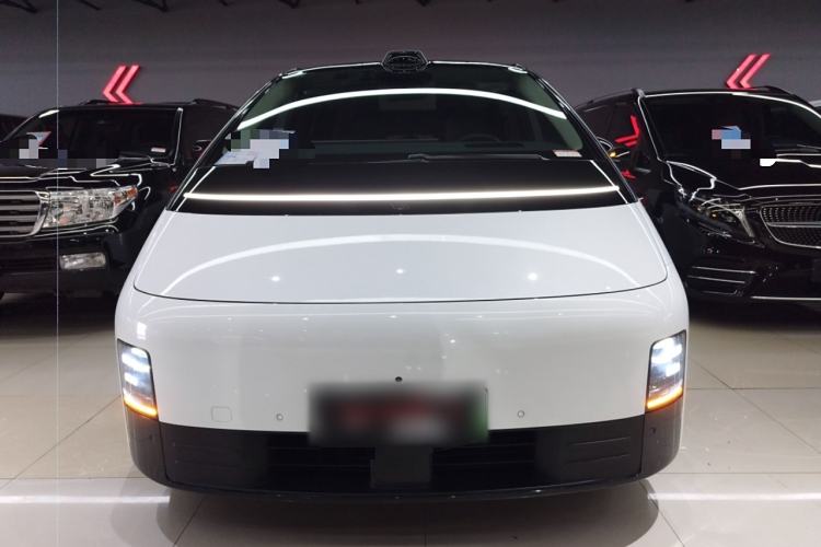 Used Li Auto MEGA 2024 Ultra Model Front