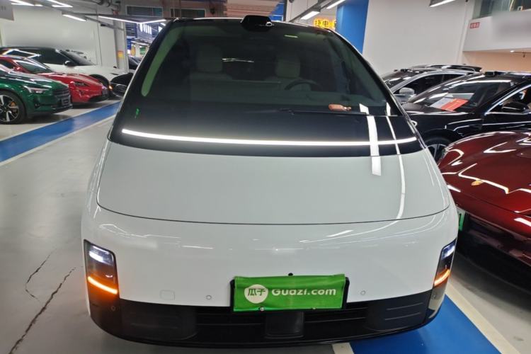 Used Li Auto MEGA 2024 Ultra Model Front