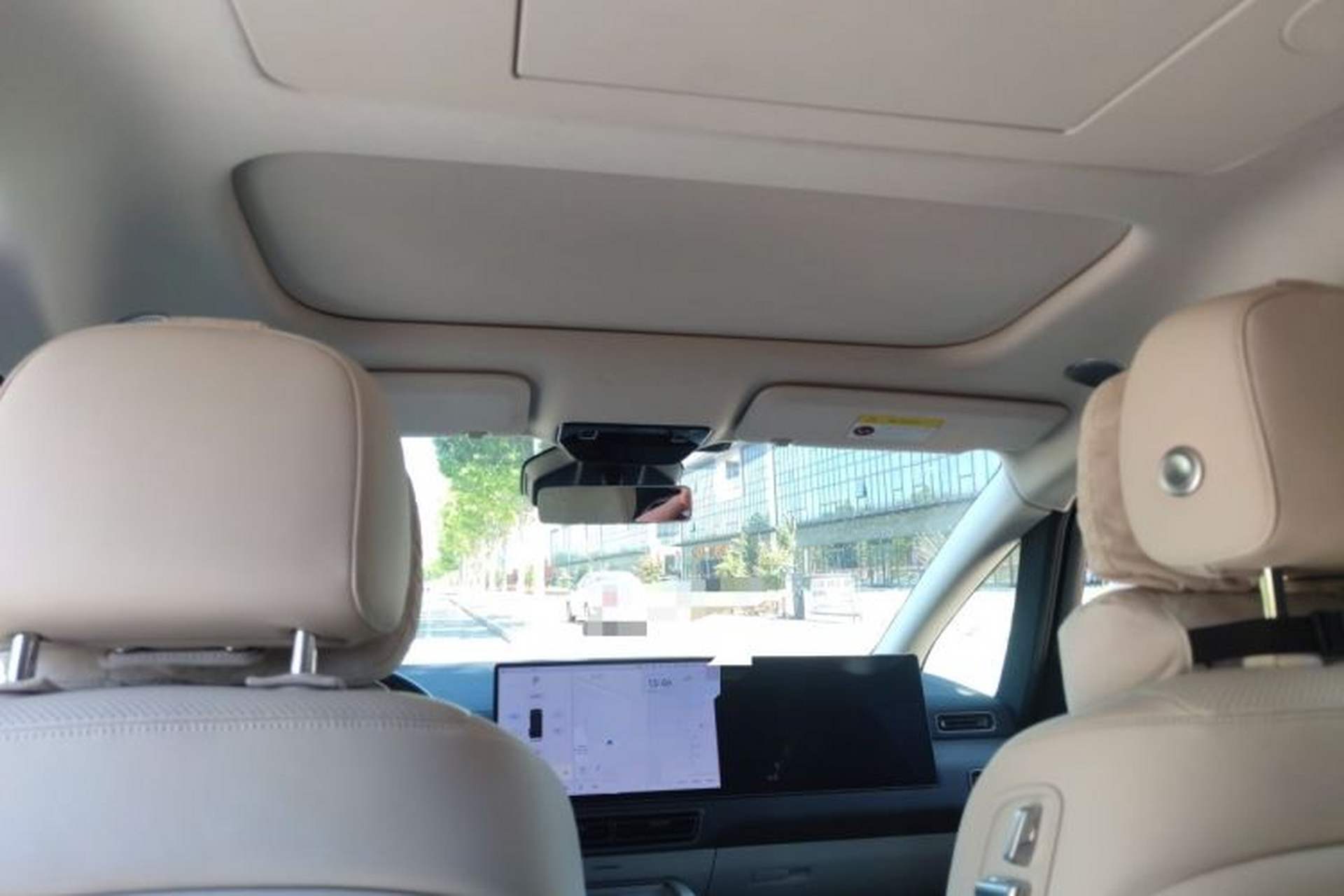 Used Li Auto MEGA 2024 Ultra Model Headliner