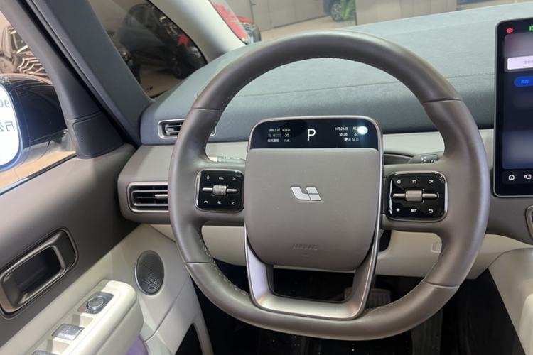 Used Li Auto MEGA 2024 Ultra Model Interior 2