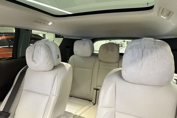 Used Li Auto MEGA 2024 Ultra Model Interior 2