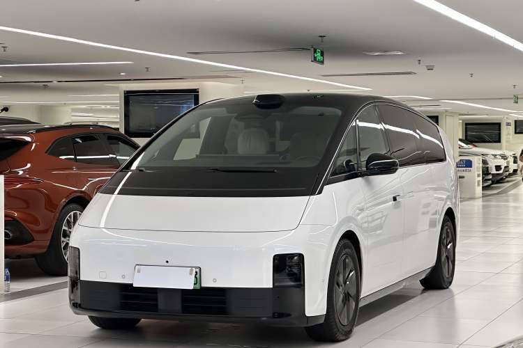Used Li Auto MEGA 2024 Ultra Model Guazi used car, China used car export, Used car for sale, Used cars, Cheapest cars for sale
