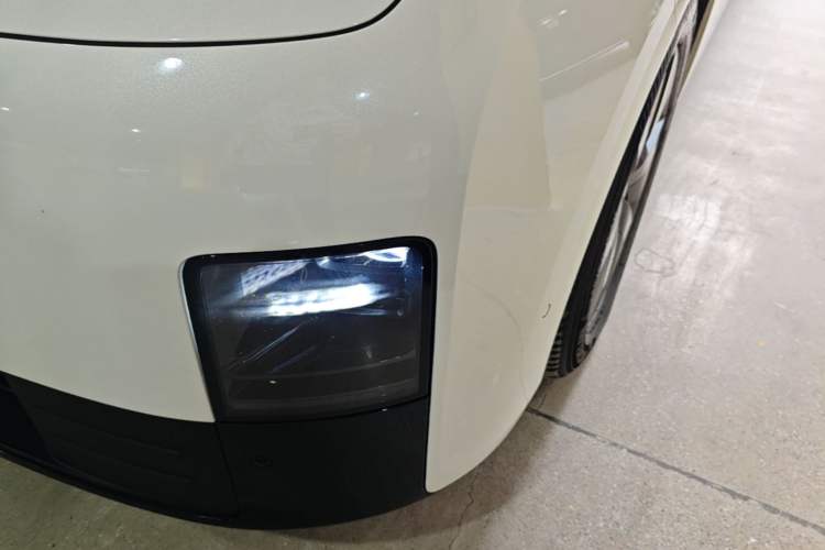Used Li Auto MEGA 2024 Ultra Model Left Front Headlight