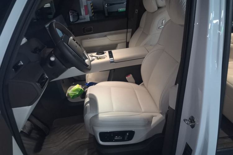 Used Li Auto MEGA 2024 Ultra Model Left Front Seat