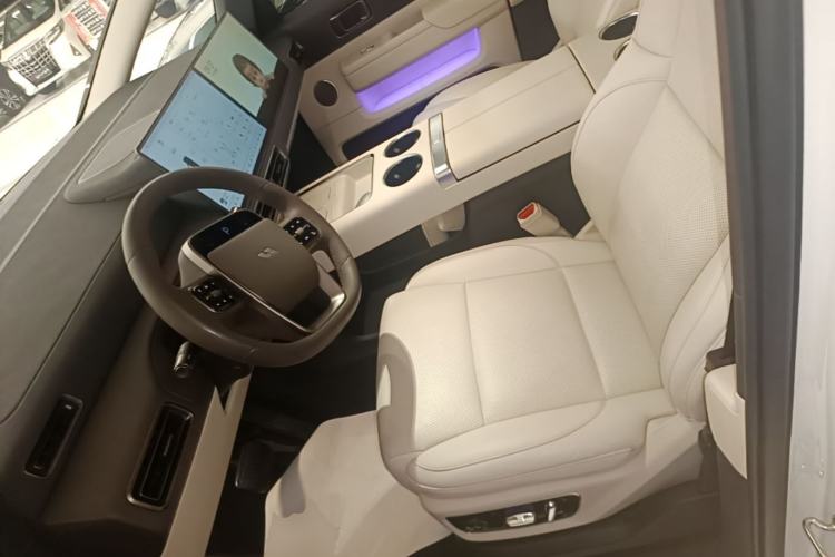 Used Li Auto MEGA 2024 Ultra Model Left Front Seat