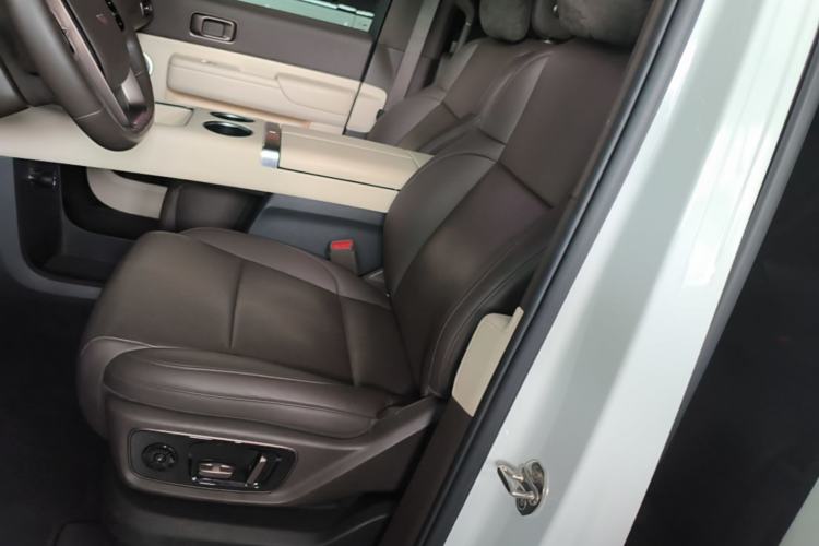 Used Li Auto MEGA 2024 Ultra Model Left Front Seat