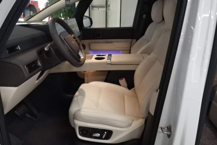 Used Li Auto MEGA 2024 Ultra Model Left Front Seat