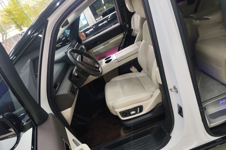 Used Li Auto MEGA 2024 Ultra Model Left Front Seat