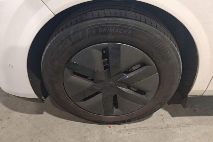 Used Li Auto MEGA 2024 Ultra Model Left Front Wheel Hub