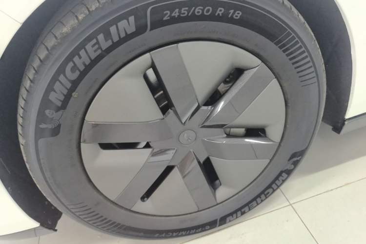 Used Li Auto MEGA 2024 Ultra Model Left Front Wheel Hub