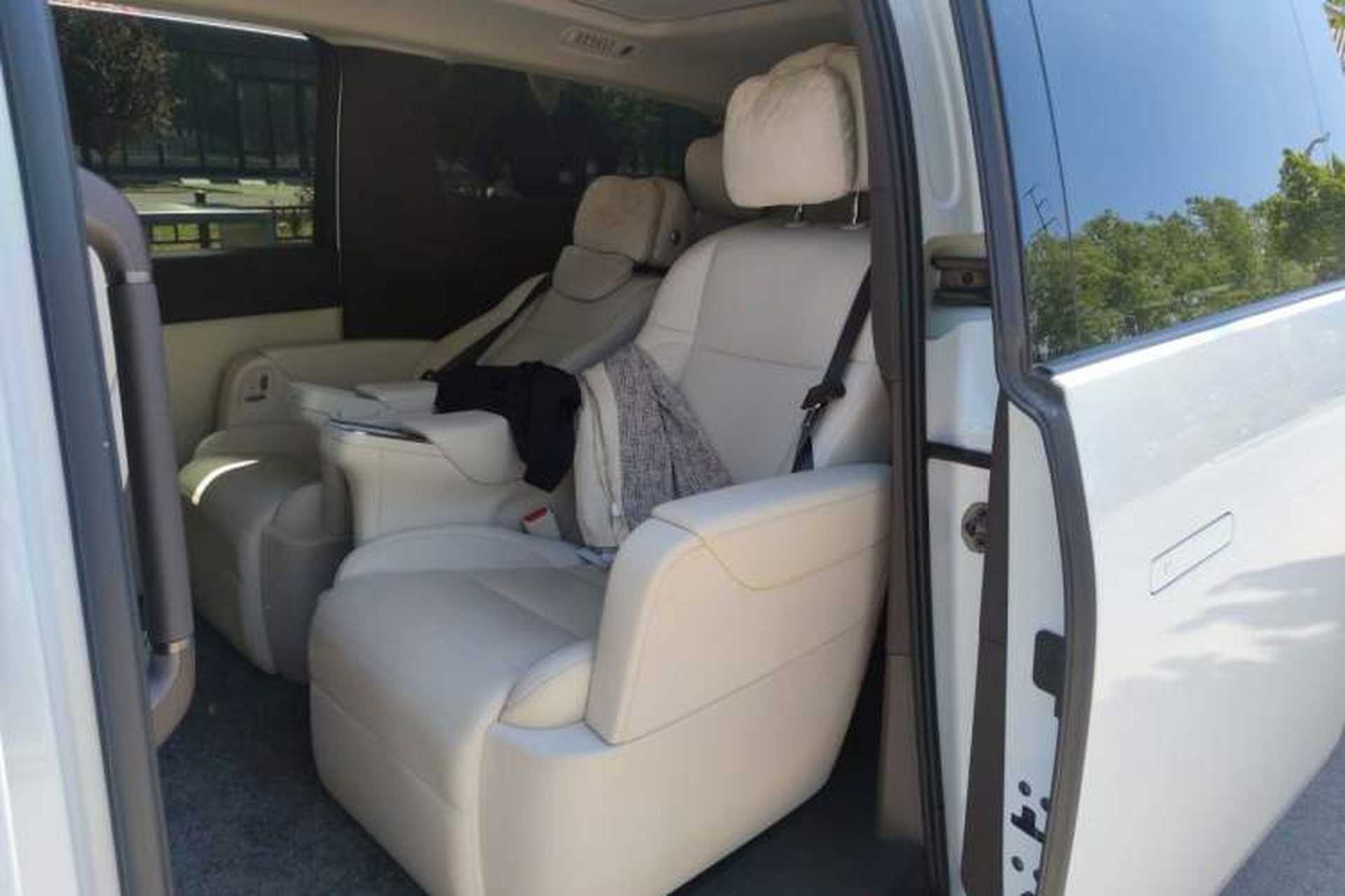 Used Li Auto MEGA 2024 Ultra Model Left Rear Seat