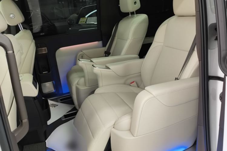 Used Li Auto MEGA 2024 Ultra Model Left Rear Seat